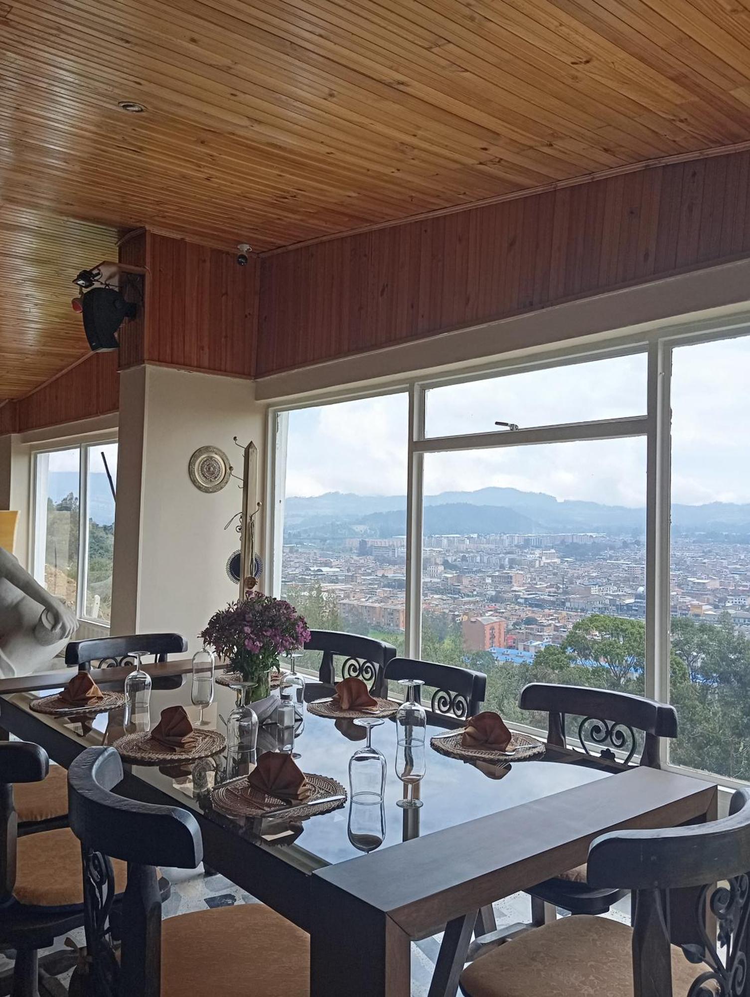 Di Carbone Hotel Gastrobar Facatativa Εξωτερικό φωτογραφία